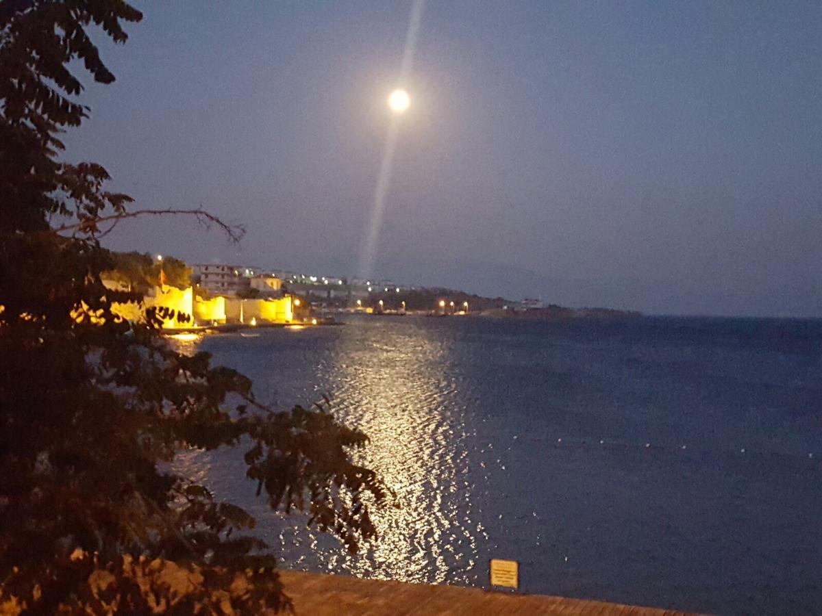 Ayshe Hotel Foca Εξωτερικό φωτογραφία